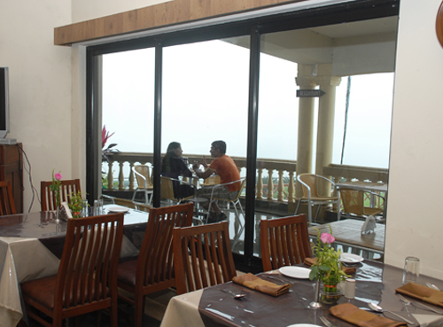 Upper Deck Resort Lonavala Restaurant